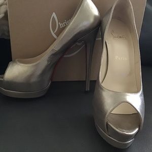 Brand New with Box Christian Louboutin Palais Royale Laminate Gold 39